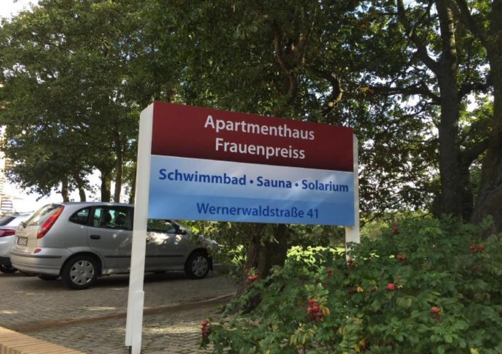 Strandloft Cuxhaven Im Haus Frauenpreiss Sahlenburg - Strandnah - 2 Hunde Willkommen -Schwimmbad - Sauna - Direkt Am Wald - Dachterrasse Mit Blick Nach Neuwerk Exterior foto